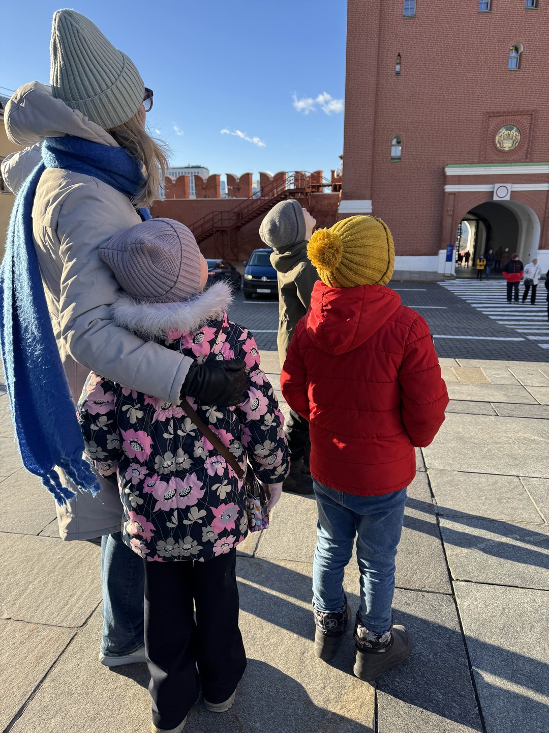 Детская экскурсия по территории Кремля (Марина)