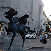 Фото отзыва 1: экскурсия "Открывая Петербург: витражи парадных, лабиринты дворов и романтика крыш"