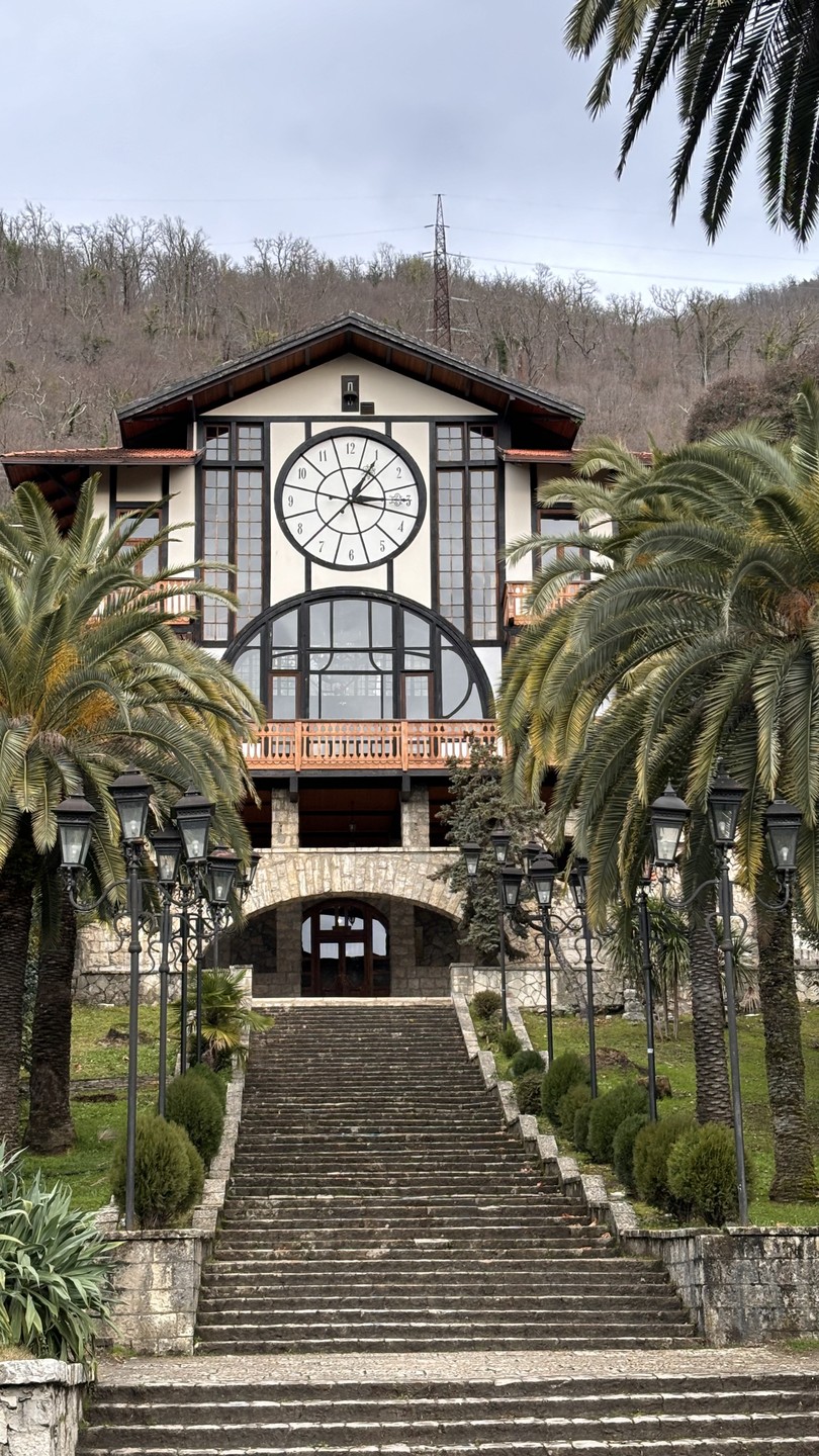 Групповая экскурсия по солнечной Абхазии (Dina)