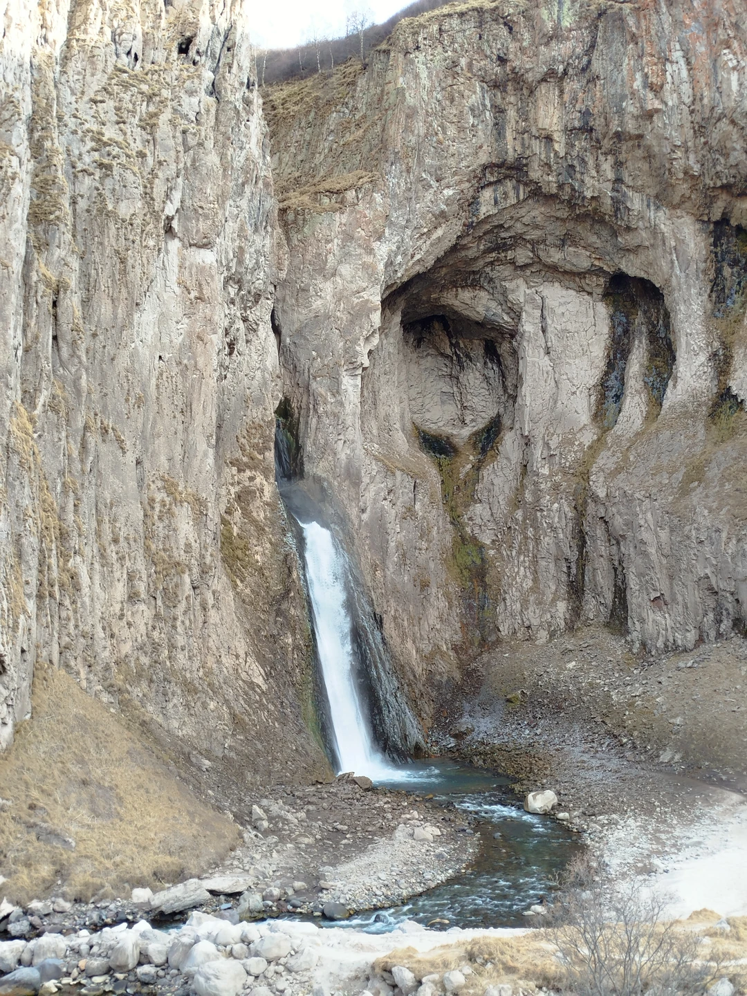 Самое шикарное путешествие 🏞️⛰️🥰💋 😲😲😲😲😲Красота гор, водопадов, Эльбрус просто завораживает 😍😍😍, прекрасно было ВСЁ!!!!!
