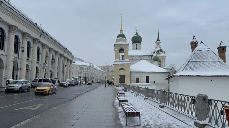 Я опытный участник экскурсий, неплохо знаю историю, исхожено много улиц и переулков Москвы, слушал много гидов