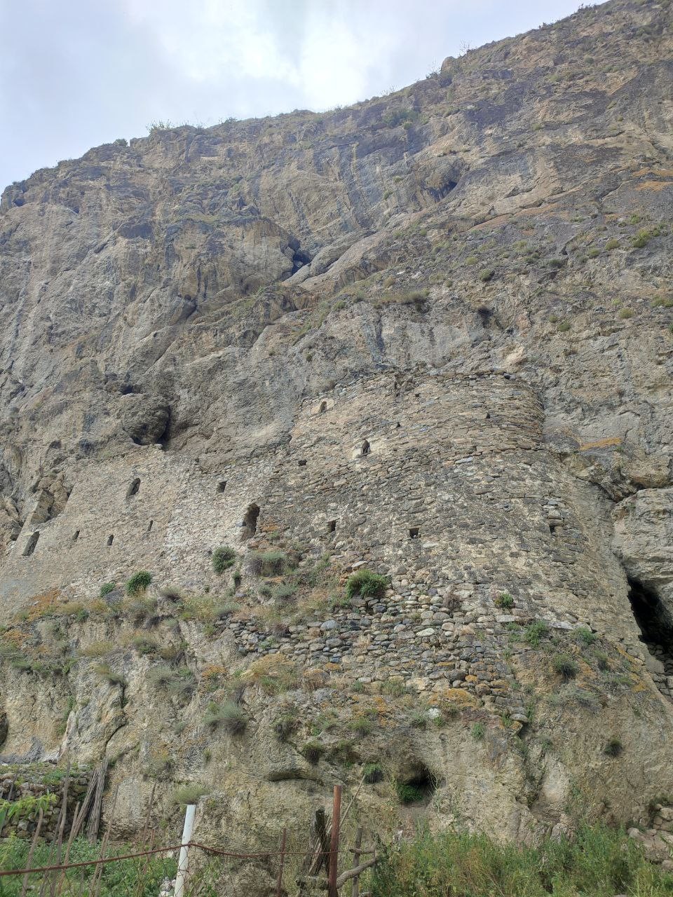 Ездили в Северную Осетию, остались шикарные впечатления, посмотрели красивейшие места.