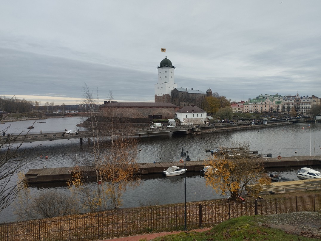 По Выборгу на автомобиле (Мария)