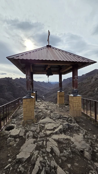 Отличное путешествие. Олег аккуратный и внимательный водитель, во время прездки чувствовали себя комфортно. Рассказы о местах,