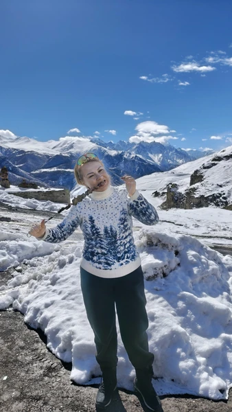 Все отлично. Поездка с Евгением прошла увлекательно, вкусно, интересно и весело - исторические аспекты, легенды, рассказы