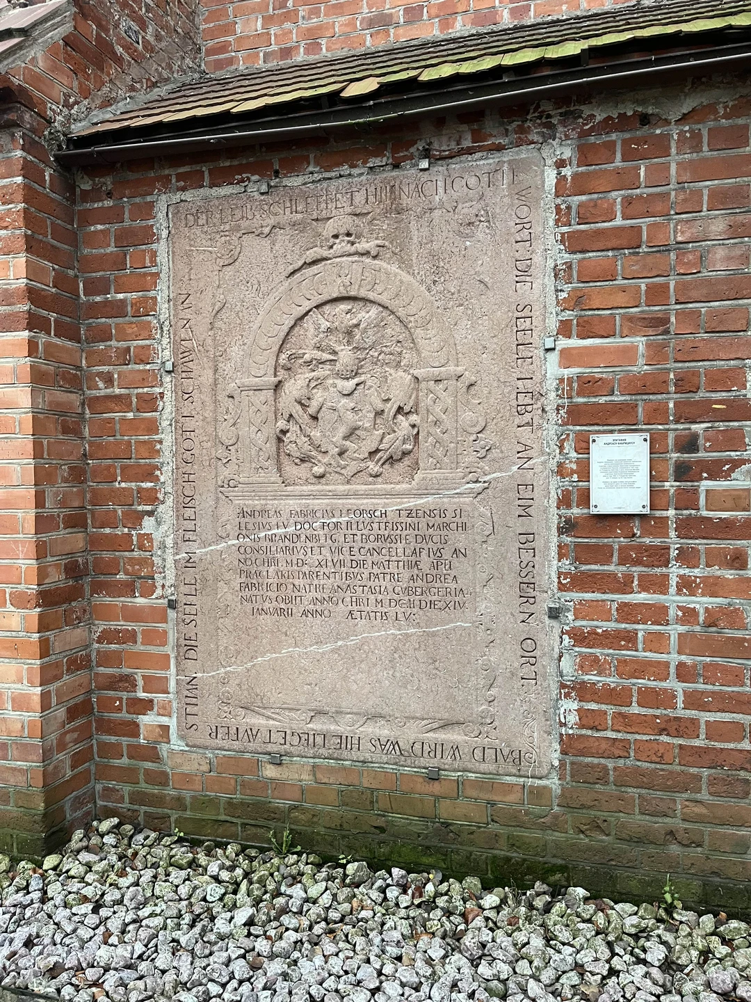 Очень увлекательно, интересные места и тонкости исторических фактов😎👍