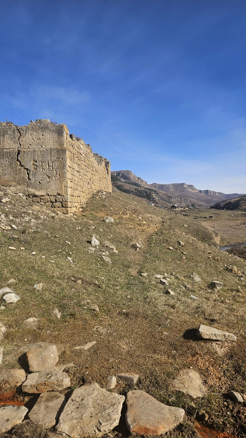 Восторг полный. Красота завораживает. Анзору огромное спасибо. С таким гидом и опытным водителем можно ездить в