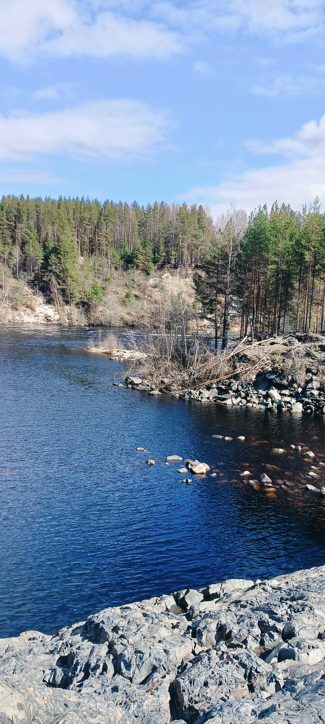 Экскурсия очень понравилась, водитель, он же экскурсовод - не подвёл, рассказывал о местах, об истории края