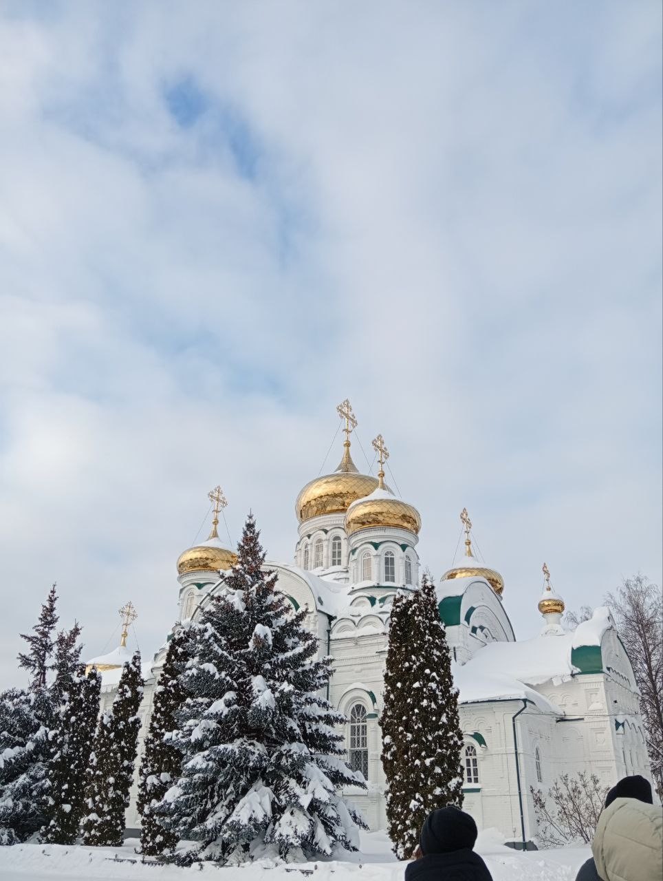 Были семьей на экскурсии в начале февраля. Очень повезло с погодой, солнечно и морозно. Свияжск прекрасен!
