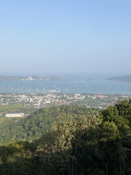 отличная экскурсия, отличный гид, были с ребенком 1,3 года, все понравилось