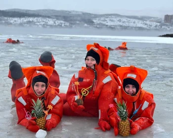 Айс-флоатинг, охота за северным сиянием