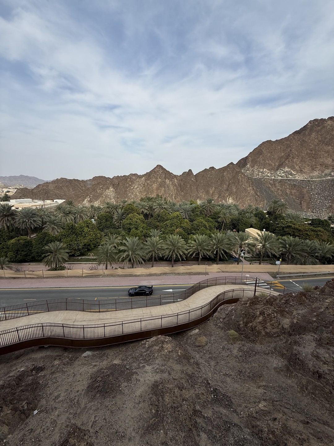 Прекрасно провели время с Александрой. Очень заботливый и внимательный гид, отлично водит машину. Экскурсия очень понравилась,