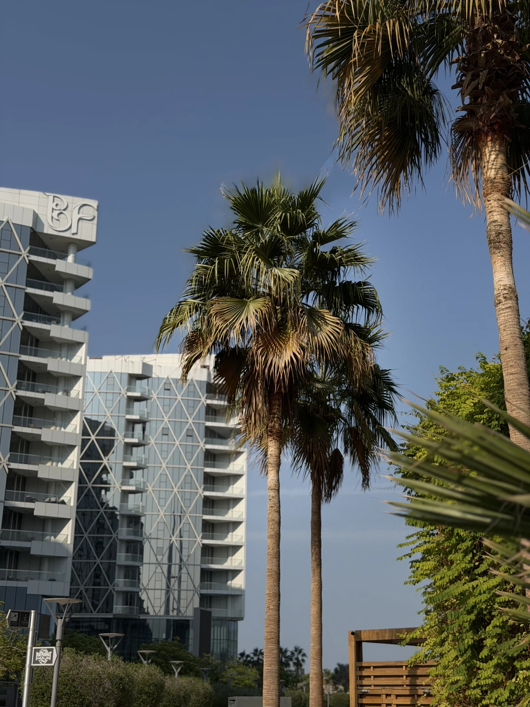 Экскурсию бронировала заранее, внесли предоплату. И сразу добавили в группу вотсап где были все организационные сообщения, что очень удобно