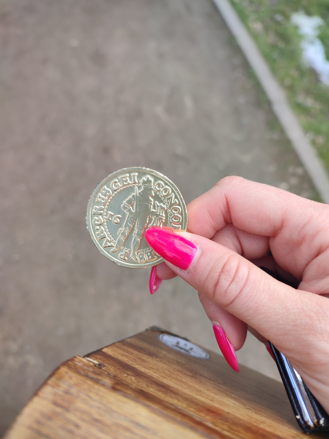 Были на экскурсии-квесте с детьми 10 и 13 лет. Дети в восторге! Увлекательная детективная история, прекрасная