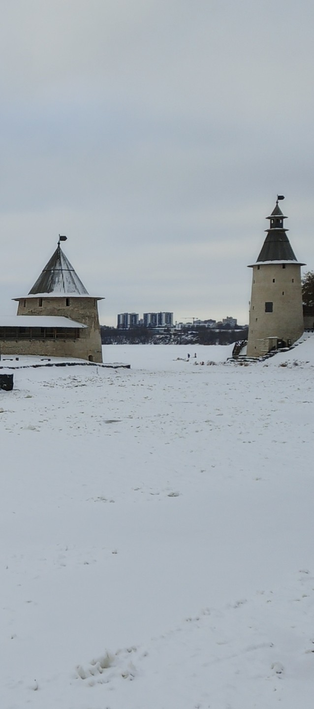 Автобусная экскурсия из Пскова в Изборск и Печоры (Марина)