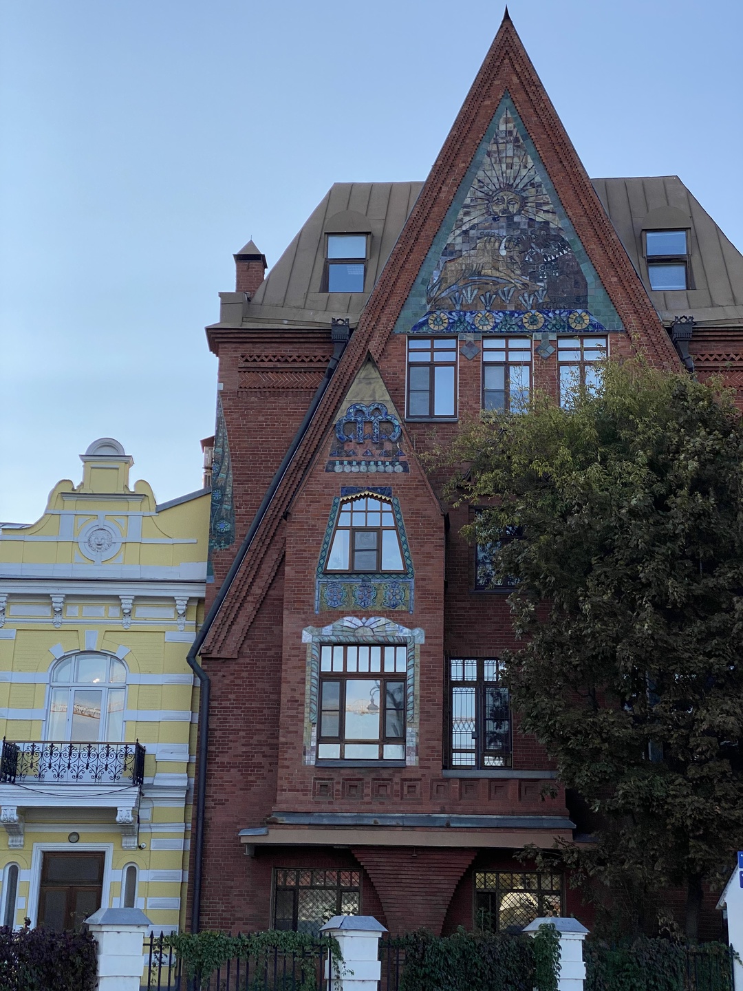 Архитектурная прогулка в компании Владиславы - это незаурядно, эстетично, интересно! Было очень любопытно перейти в изучении