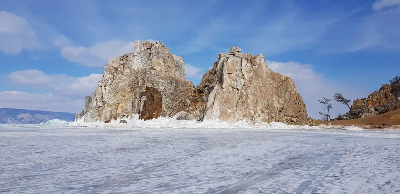 Зимний Байкал во всей красе: Листвянка, Аршан и Ольхон, волшебный лёд и релакс в термах