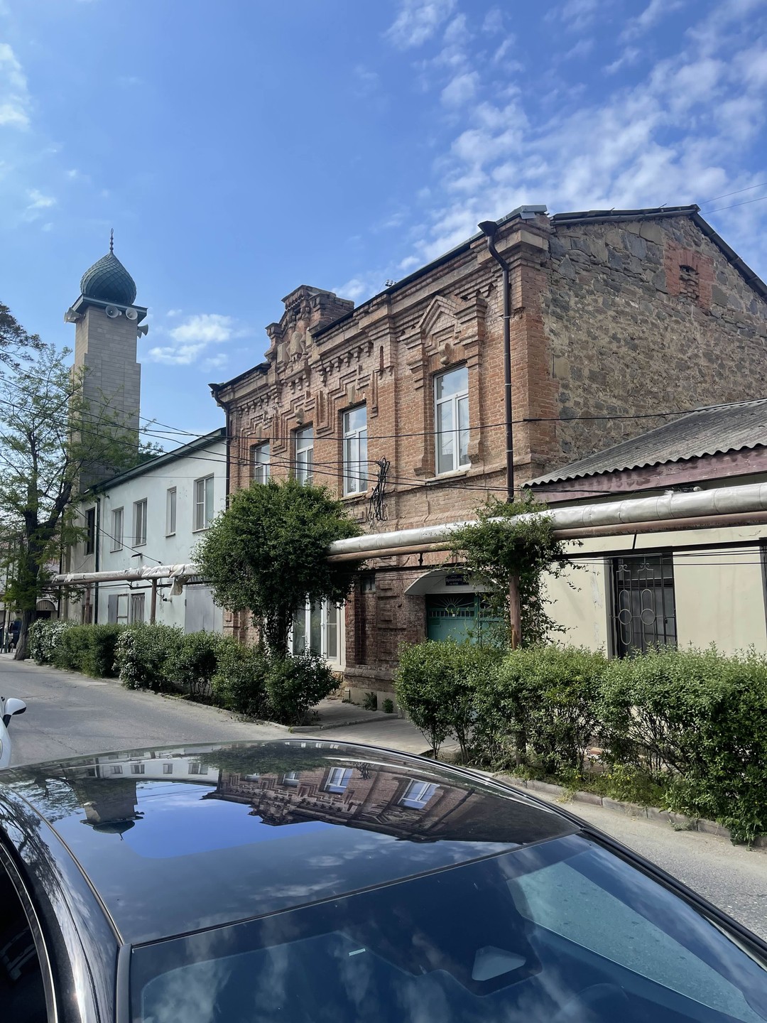 Кайрав, огромное спасибо за легкость подачи исторических фактов, с юмором и любовью к городу. 3 часа