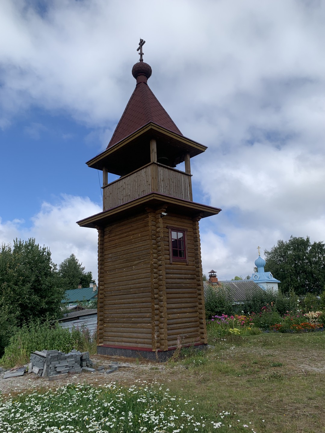 Шикарное сопровождение - Дмитрий великолепно знает историю в целом и своего края в частности, великолепный рассказчик💛