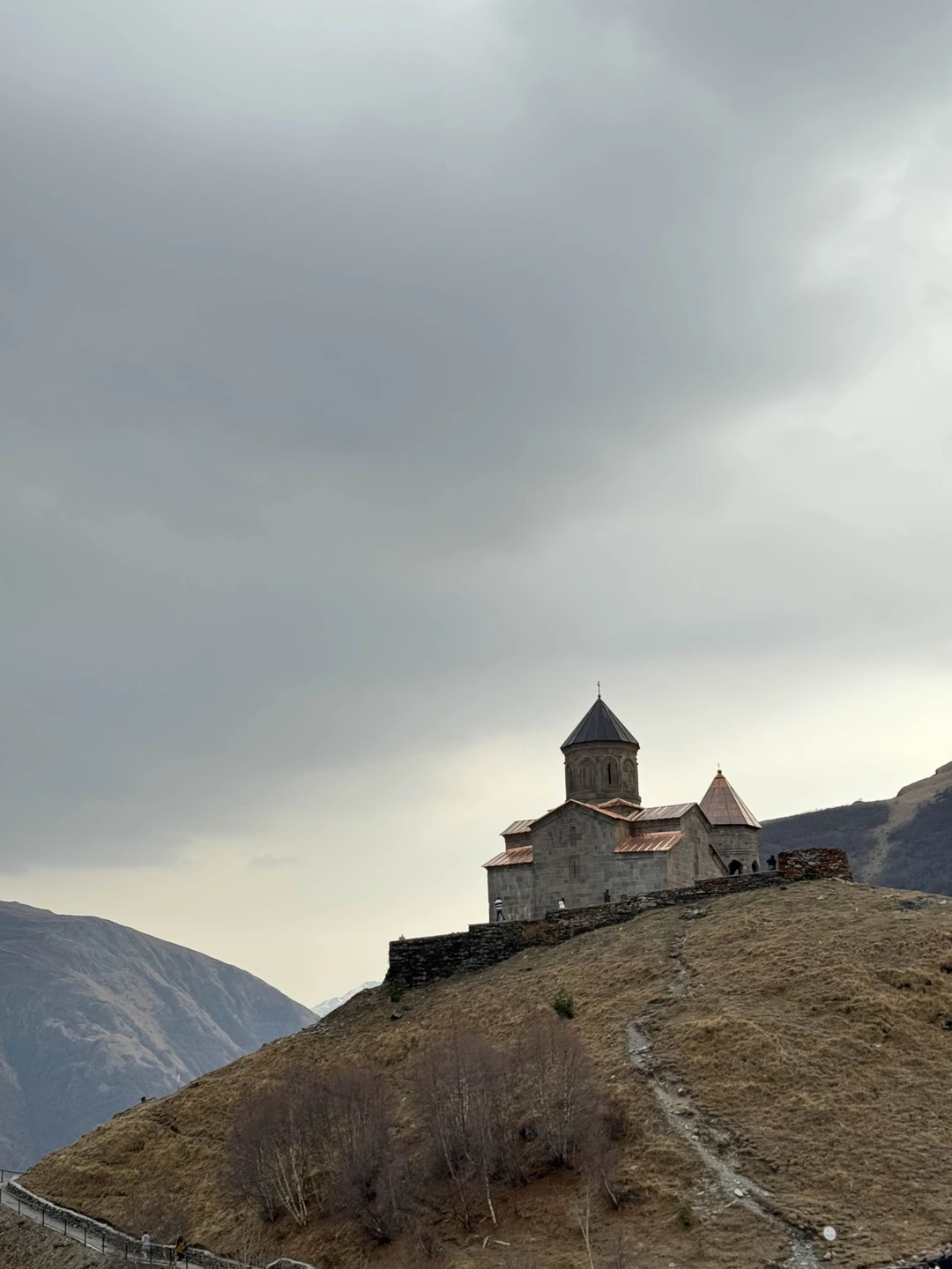 Из Тбилиси в Казбеги на микроавтобусе (Илья)