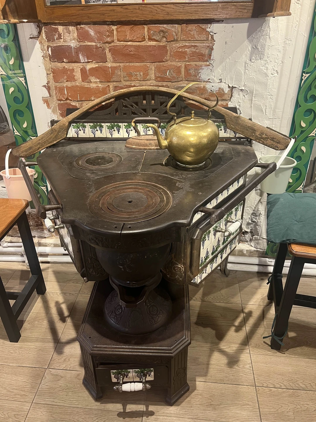 Сегодня был прекрасный день. Экскурсовод Дамир - отличный компетентный и знающий специалист. Он умеет построить диалог