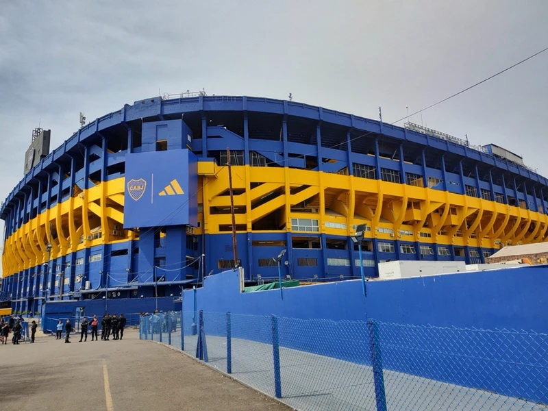 Футбол в Буэнос-Айресе: матч на «Бомбонере» (билет включён)