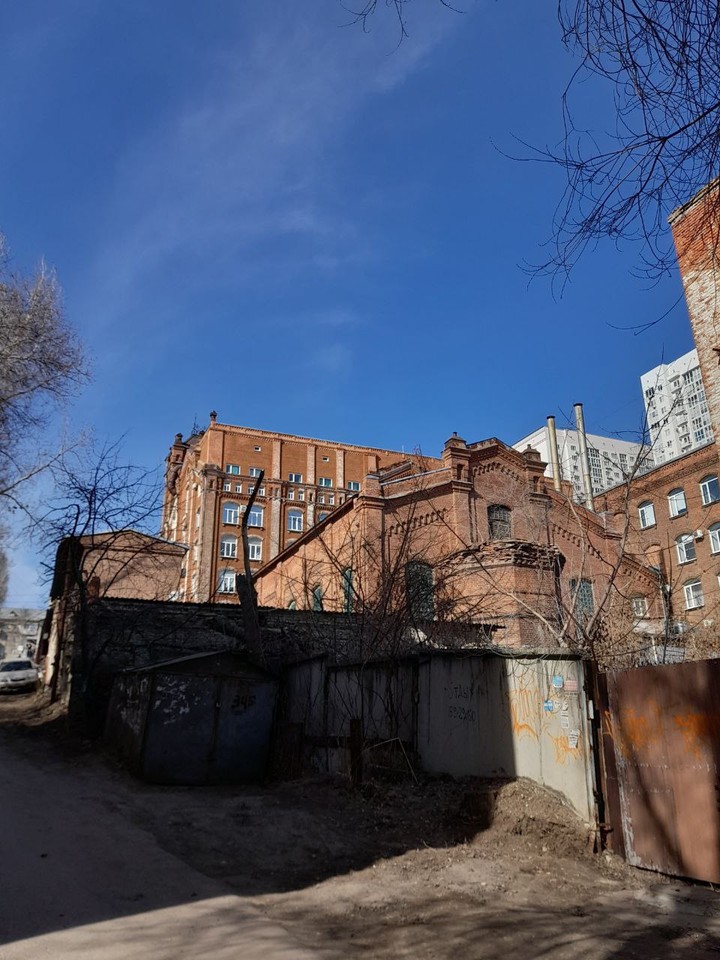 Отличная экскурсия для тех, кто хочет познакомиться с непарадным Саратовом. Денис прекрасный рассказчик, знает тему от
