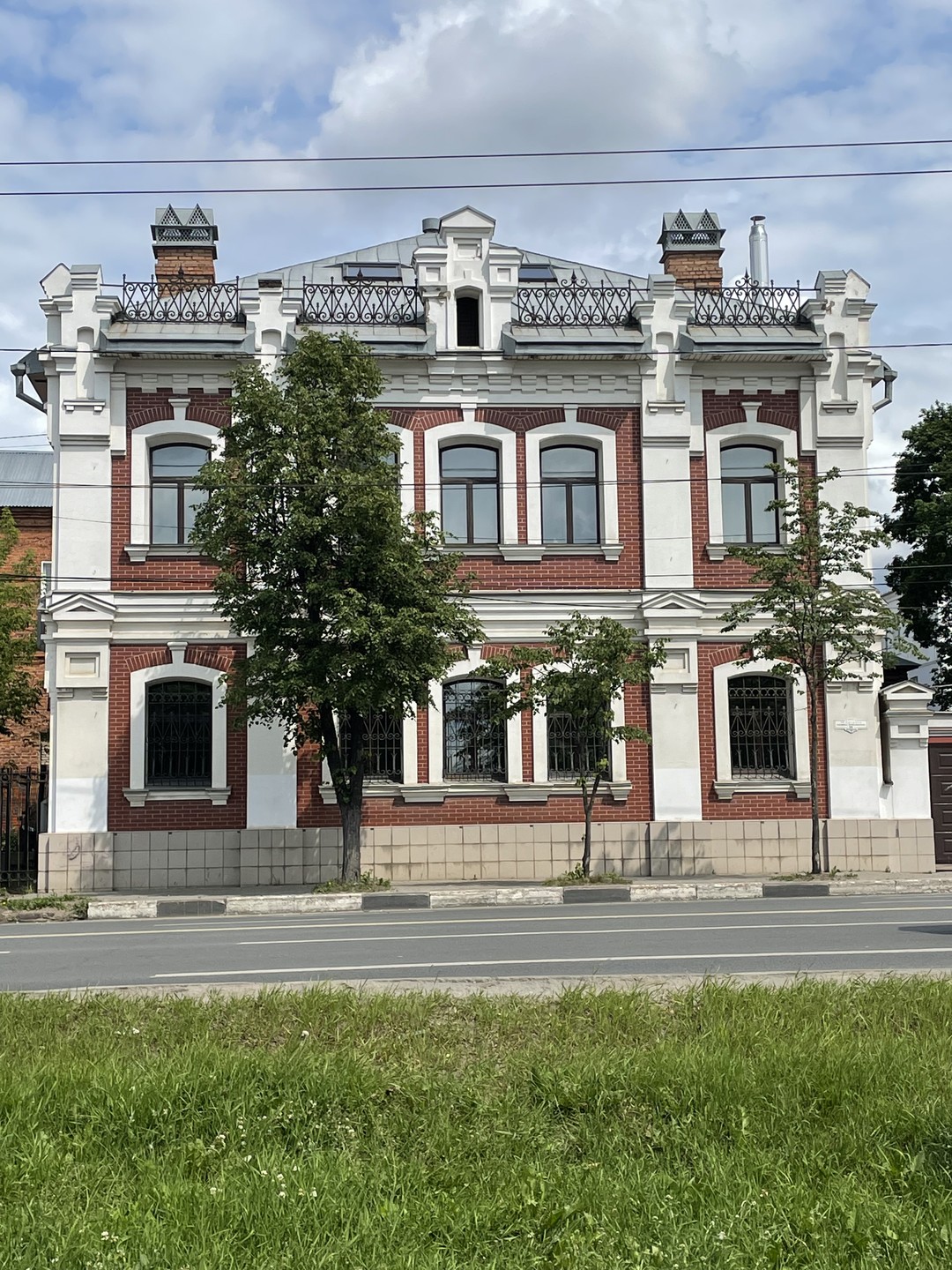 Большое спасибо Марине за прекрасную экскурсию. Вспоминаем с большим удовольствием время, проведённое в Иваново, замечательную прогулку
