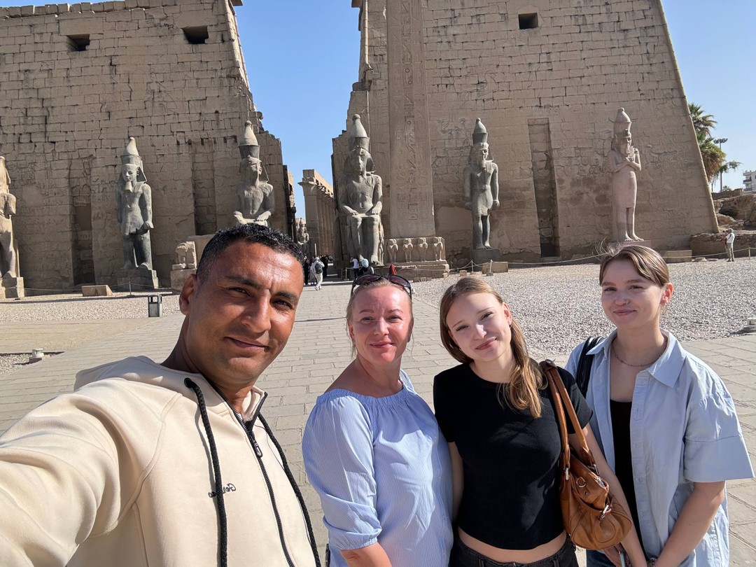 Всем доброго времени суток и приятных впечатлений! Побывали на данной экскурсии с дочерями (20 и 14