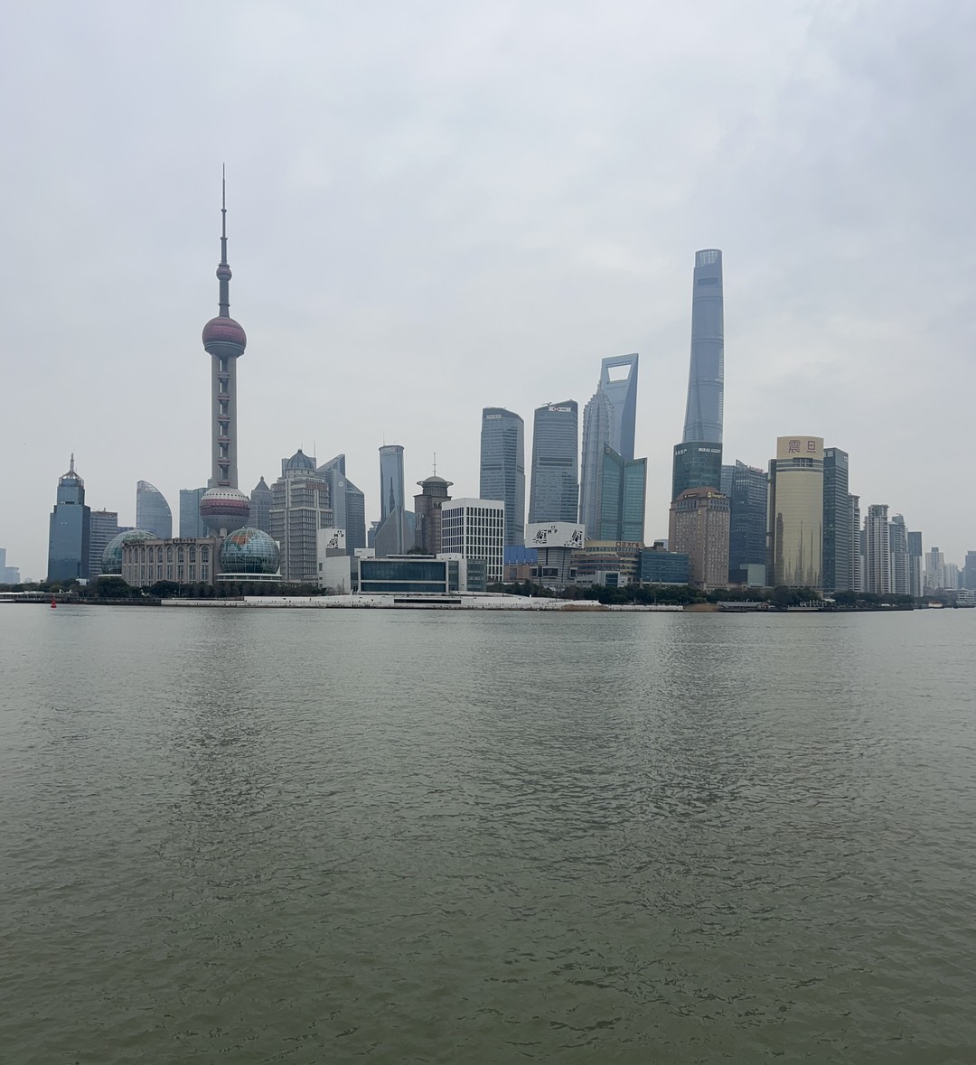 Это очень нужный формат экскурсии для всех, кто летит со средней продолжительности пересадкой в Шанхае и