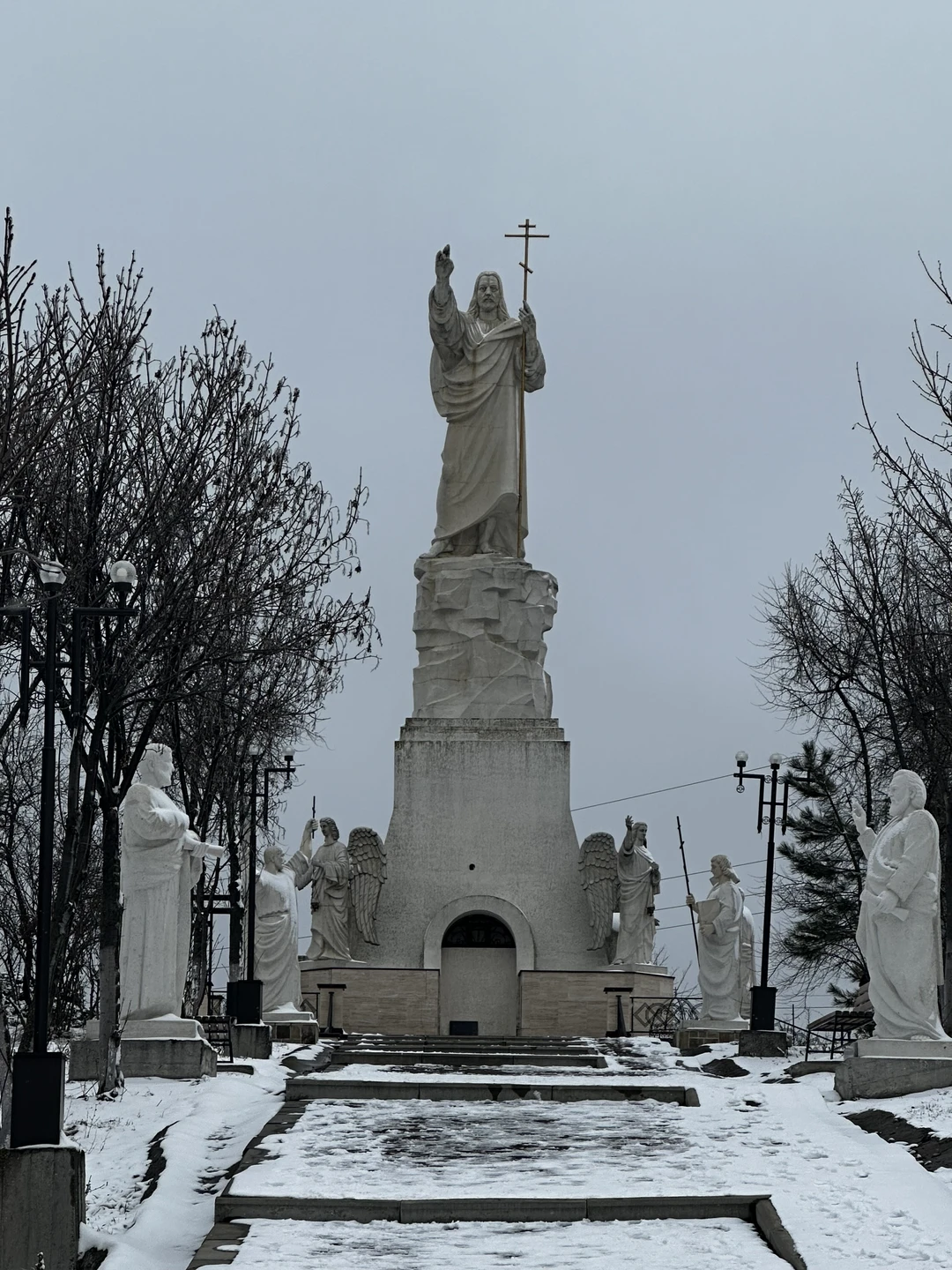 Отличная обзорная экскурсия по всем городам КМВ за один день. Понятно, что немножко «галопом», но зато