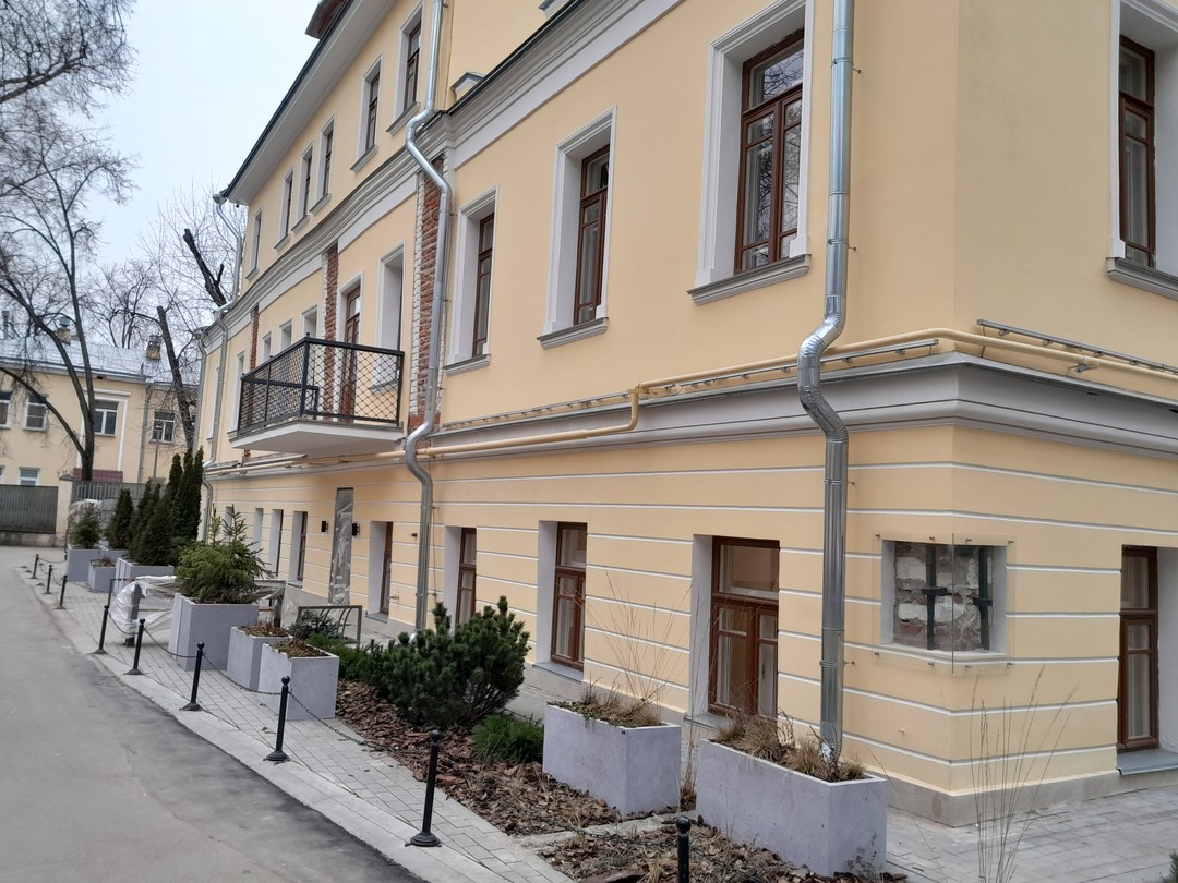 Хочу поблагодарить организатора экскурсии и гида - Анну за интереснейший рассказ и малоизвестные факты о жизни