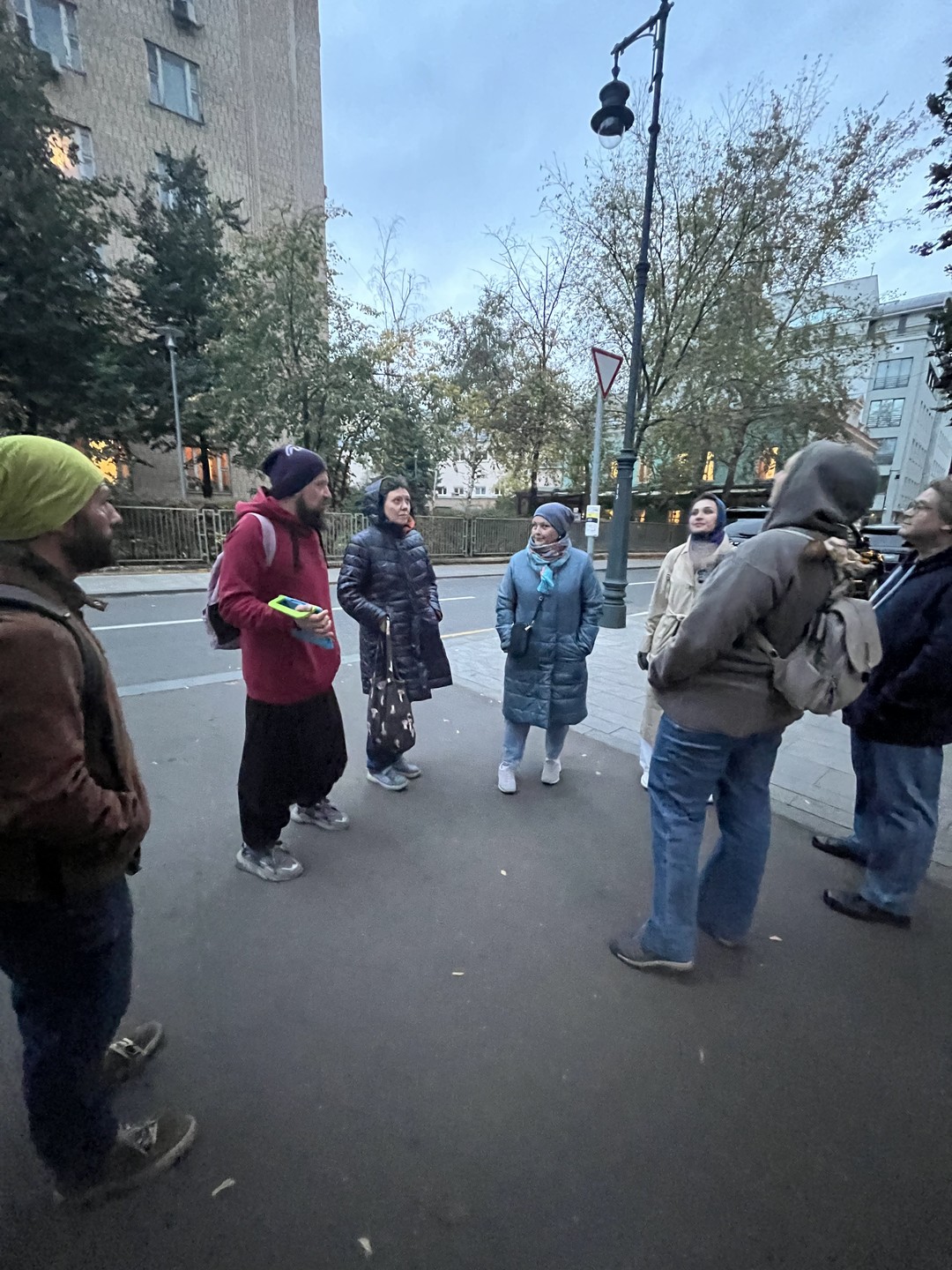 По арбатским дворам с диктором Первого канала - стендап-прогулка (Елена)