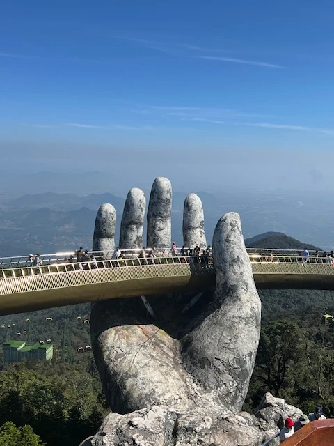 Всё было организовано отлично, время выезда мы выбрали сами, водитель был профессионал и привез на существенно