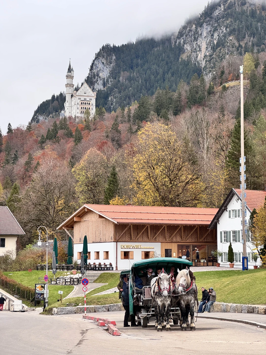 Провели прекрасный день в фантастическом месте в компании Деяна. Деян - замечательный гид и приятный в