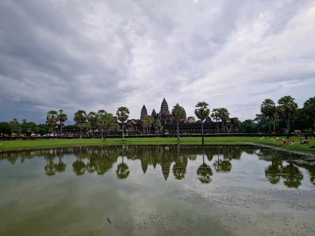 Присоединяюсь ко всем положительным отзывам, действительно отличная экскурсия. Мы были в Камбодже первый раз, специально приехали