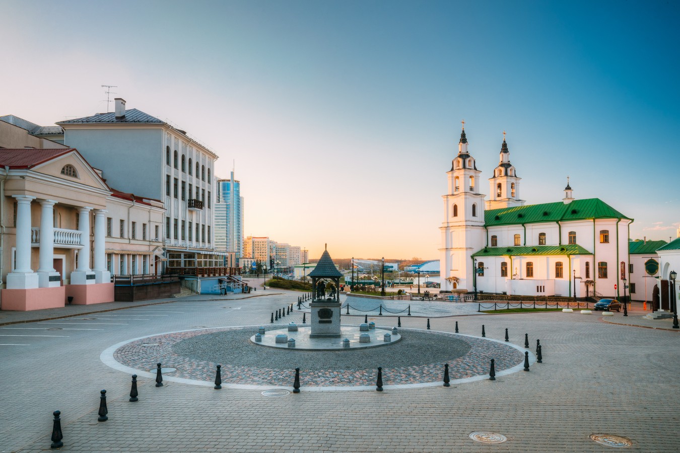 По Минску и Менску на микроавтобусе