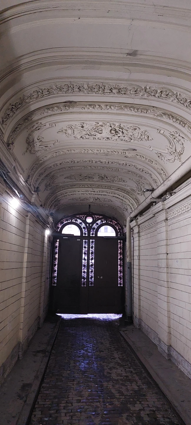 Отличная экскурсия, гид Феодор интересно рассказывает. Впечатления самые хорошие. Время пролетело незаметно. Рекомендую!