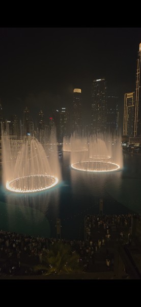 Шухрат забрал нас из отеля с 9:30. Вся экскурсия проходила на комфртабельном чистом автомобили, для всех