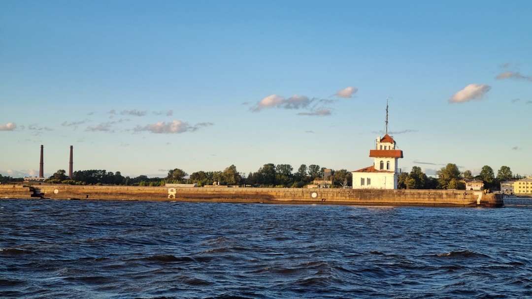Очень всем советуем! Экскурсия насыщенная, яркая, атмосферная. Игорь - очень приятный собеседник, интересный, эрудированный рассказчик, увлеченный