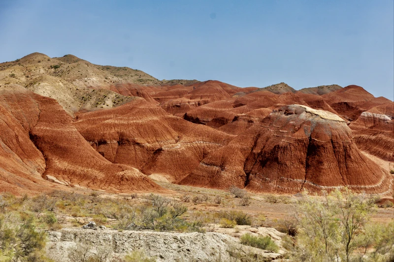 Из Алматы в Алтын-Эмель: горы Катутау, Актау и Поющий бархан