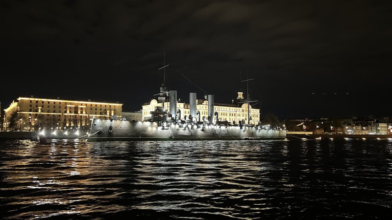 Фото к экскурсии Дискотека под разводными мостами