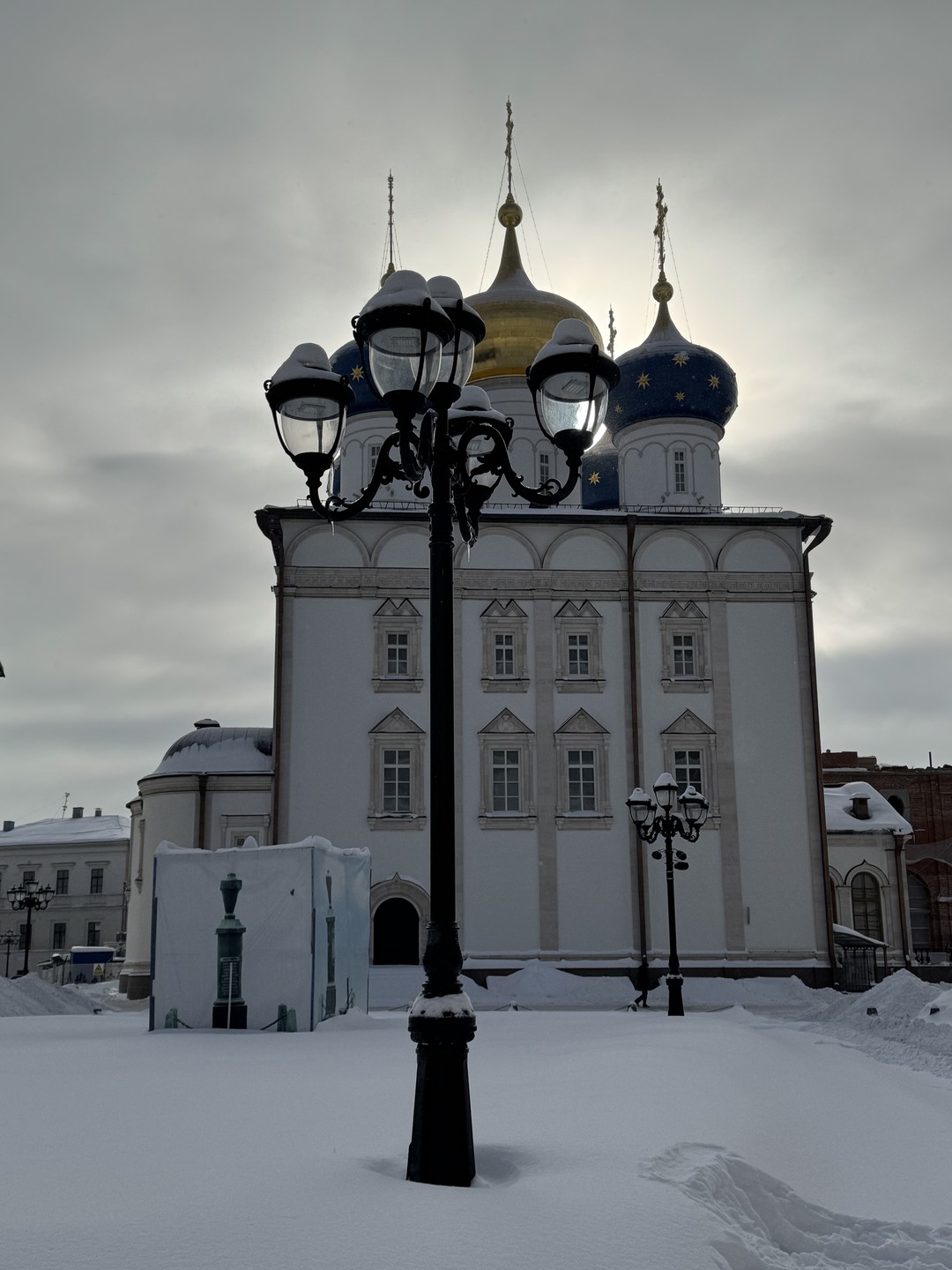 Экскурсия прошла на одном дыхании! Ирина увлеченный и знающий человек, отличный рассказчик! Погрузила нас в историю