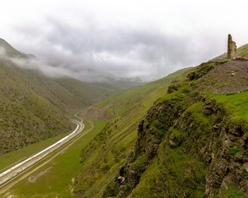 Кардагованский каньон, Дзивгисская крепость и Архонский перевал