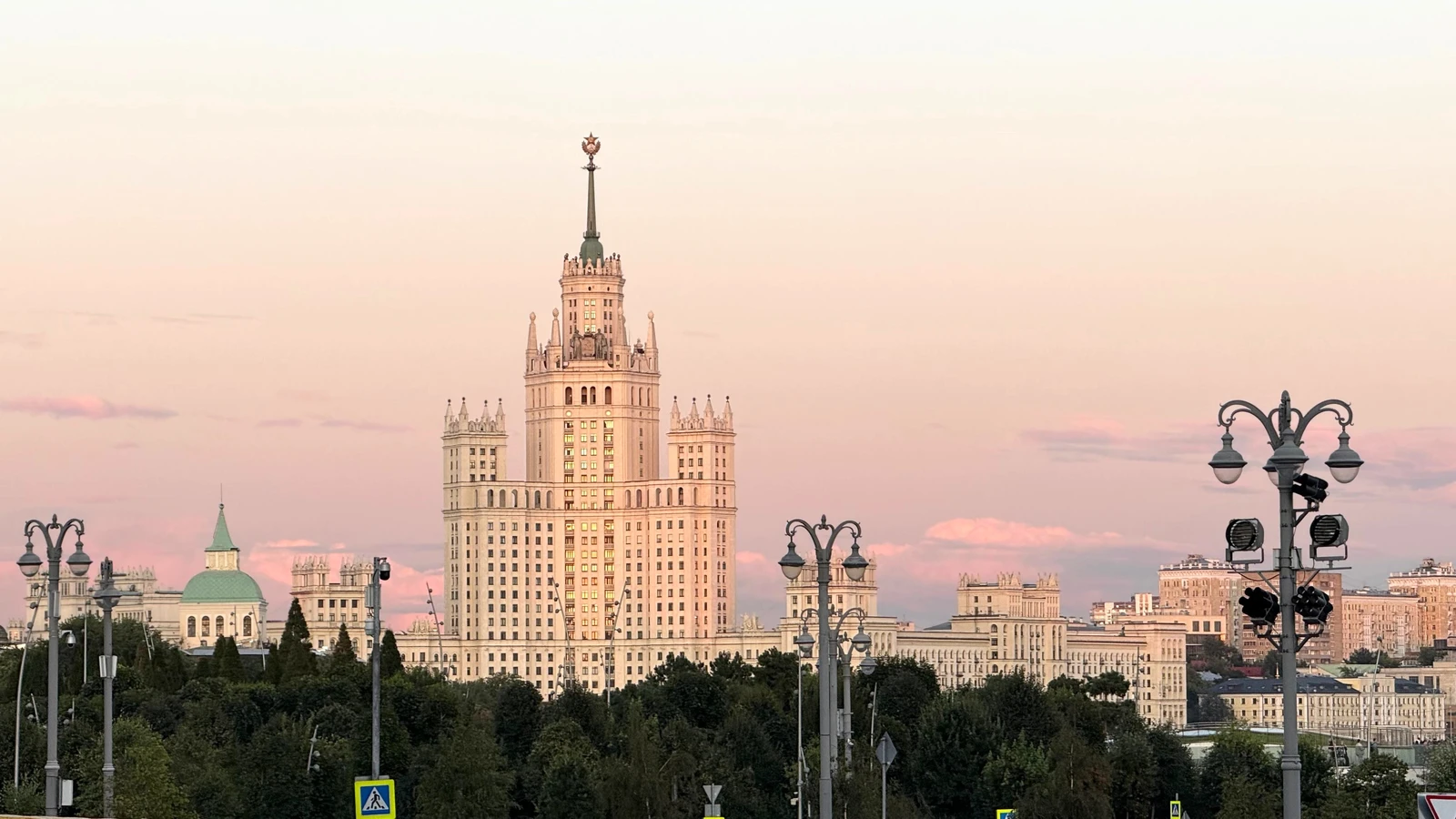 Обзорная вечерняя экскурсия по Москве