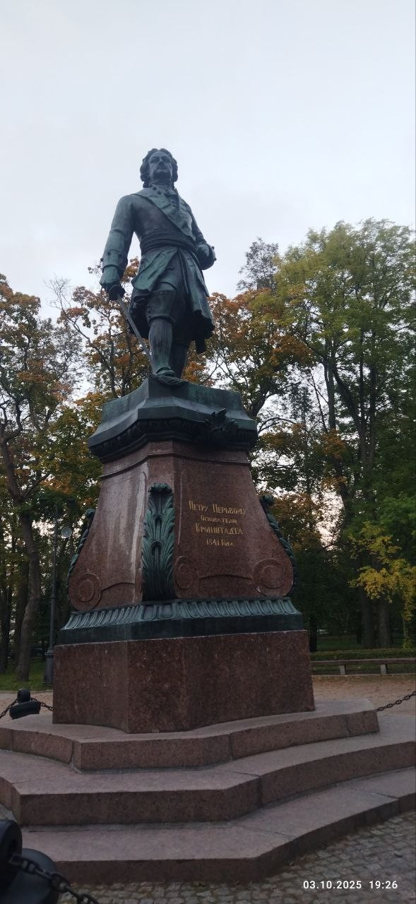 Экскурсия 3 в 1: Кронштадт + батарея Демидов + заказник Западный Котлин (Alexander)