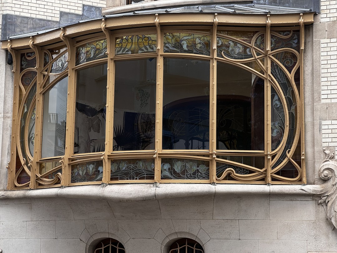 Это была чудесная и увлекательная экскурсия по знаменитому бельгийскому Арт-Нуво. Благодаря, нашему обаятельному и эрудированному экскурсоводу