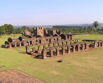 Гора Спящий индеец, древние развалины, Облигадо
