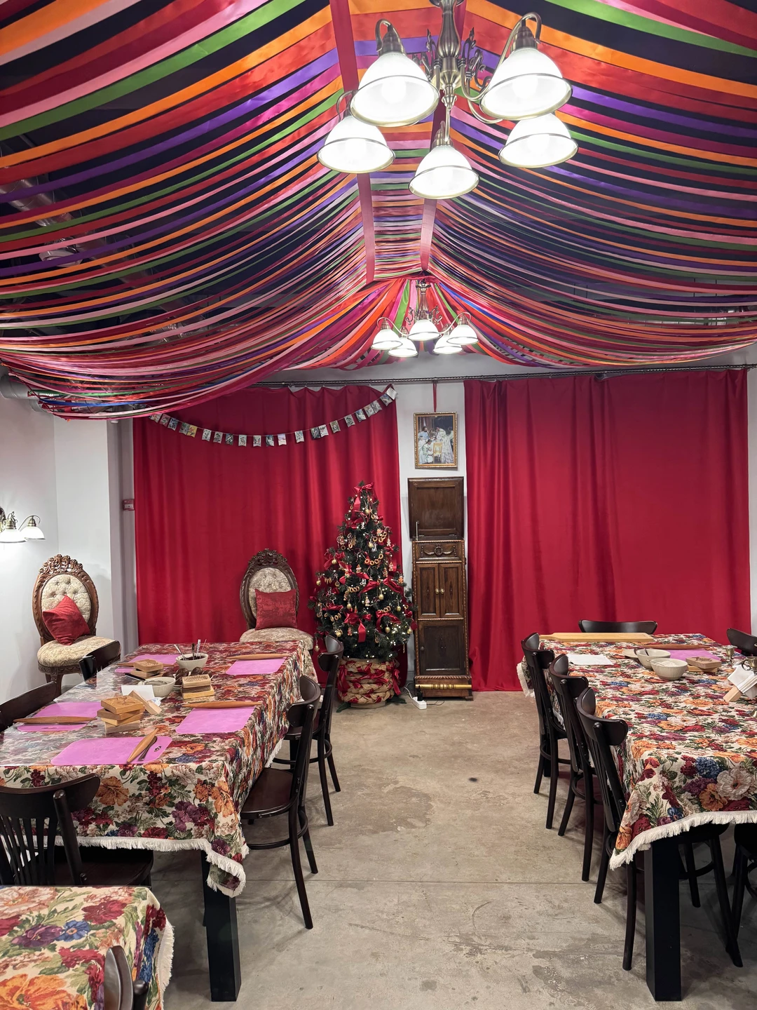 Огромное спасибо за уютную атмосферу, чудесный мастер-класс и очень вкусное угощение! Нам все очень понравилось!