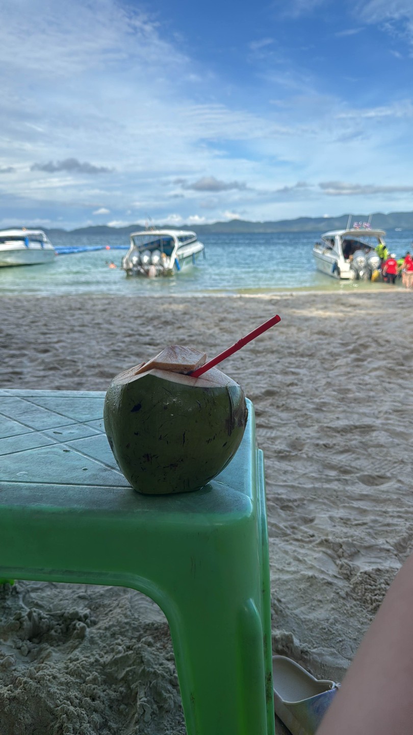 К острову Джеймса Бонда - на скоростной лодке (Мария)